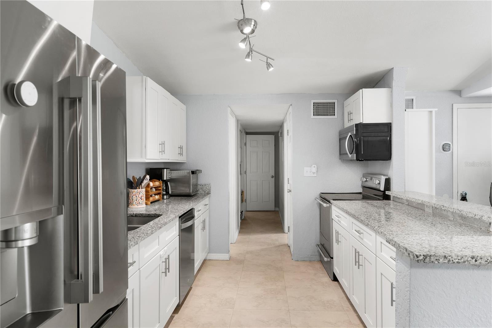 115 Ten Oak, Valrico, FL 33594