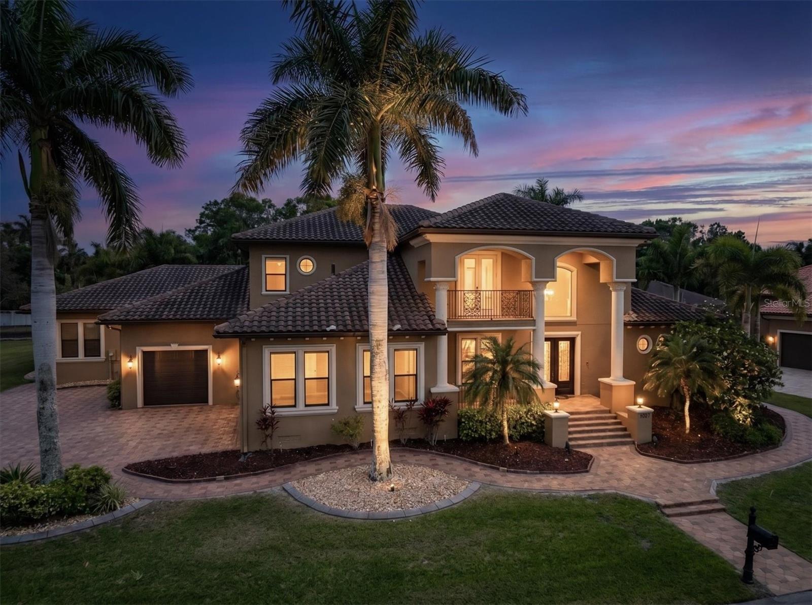 1067 Ashland, Tarpon Springs, FL 34689