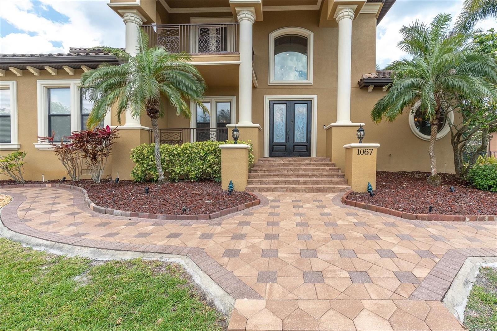 1067 Ashland, Tarpon Springs, FL 34689