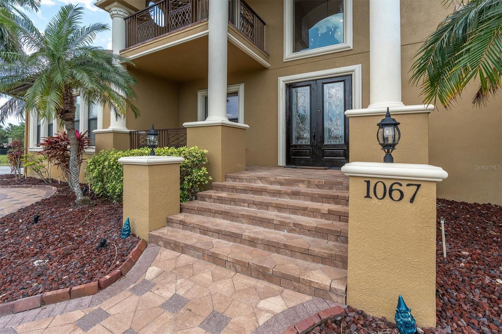 1067 Ashland, Tarpon Springs, FL 34689