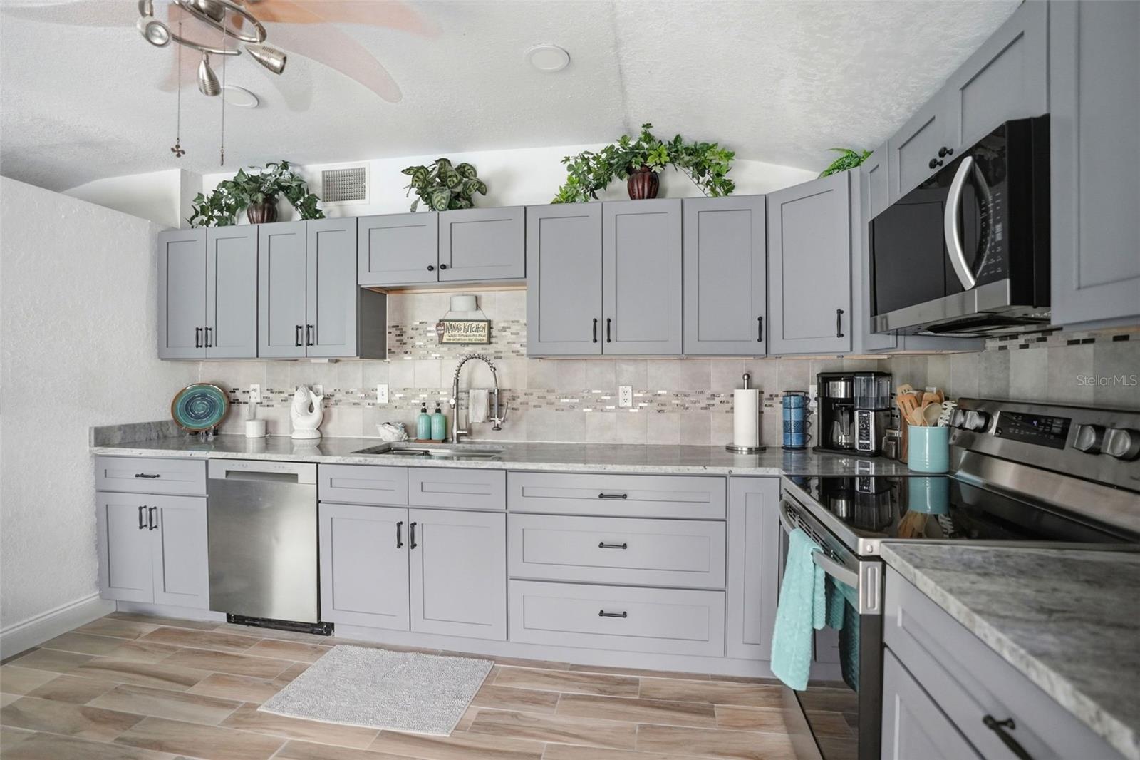6907 Clark, Hudson, FL 34667
