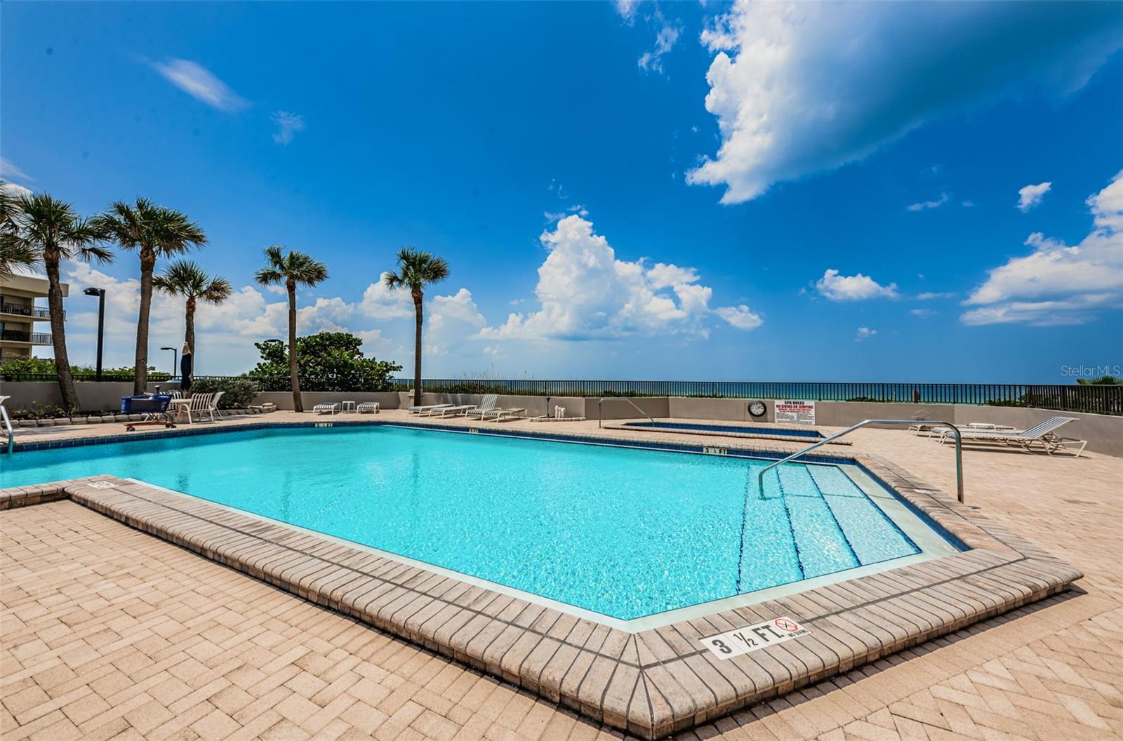 1660 Gulf Unit 208, Clearwater Beach, FL 33767