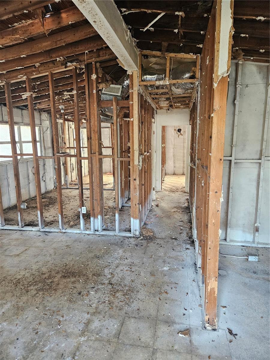 2814 Palmadelia, Sarasota, FL 34234