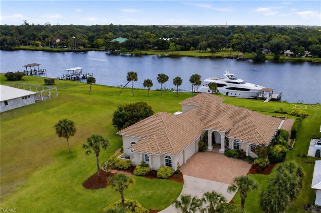 2504 Caloosa Shores, Labelle, FL 33935
