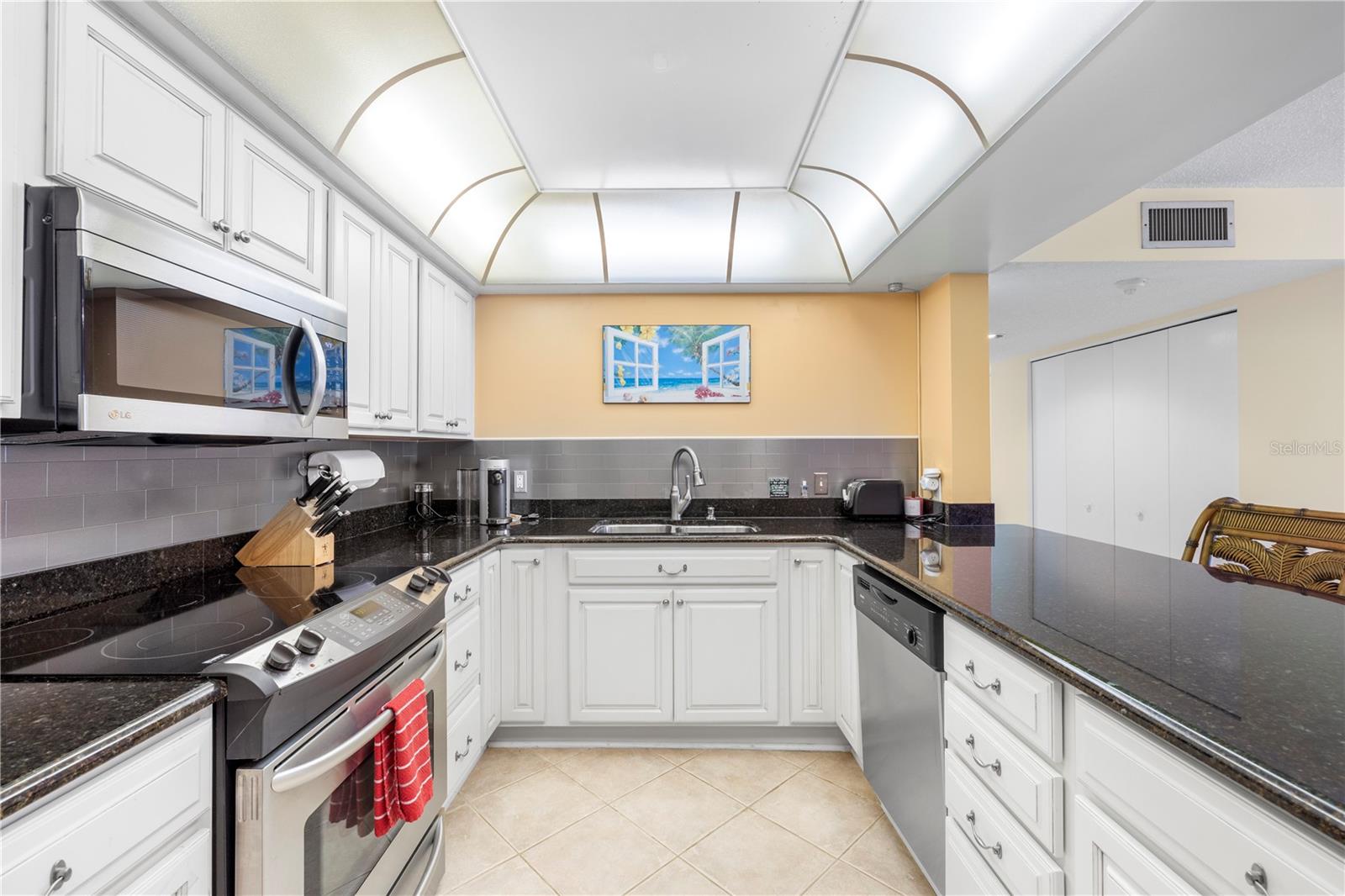 1460 Gulf Unit 412, Clearwater Beach, FL 33767