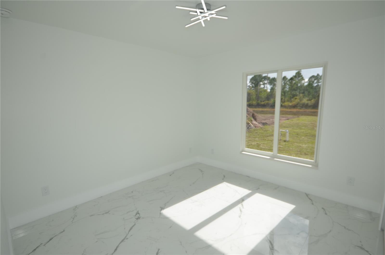 1132 Edelweiss, Lehigh Acres, FL 33974