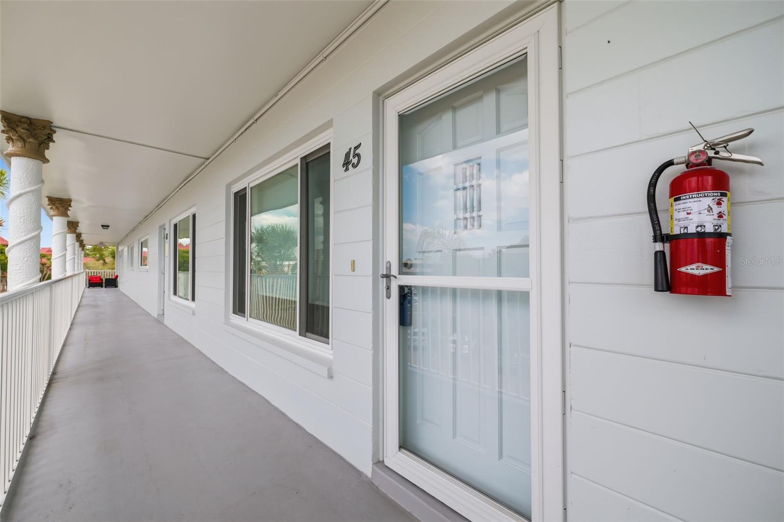 2381 Ecuadorian Unit 45, Clearwater, FL 33763