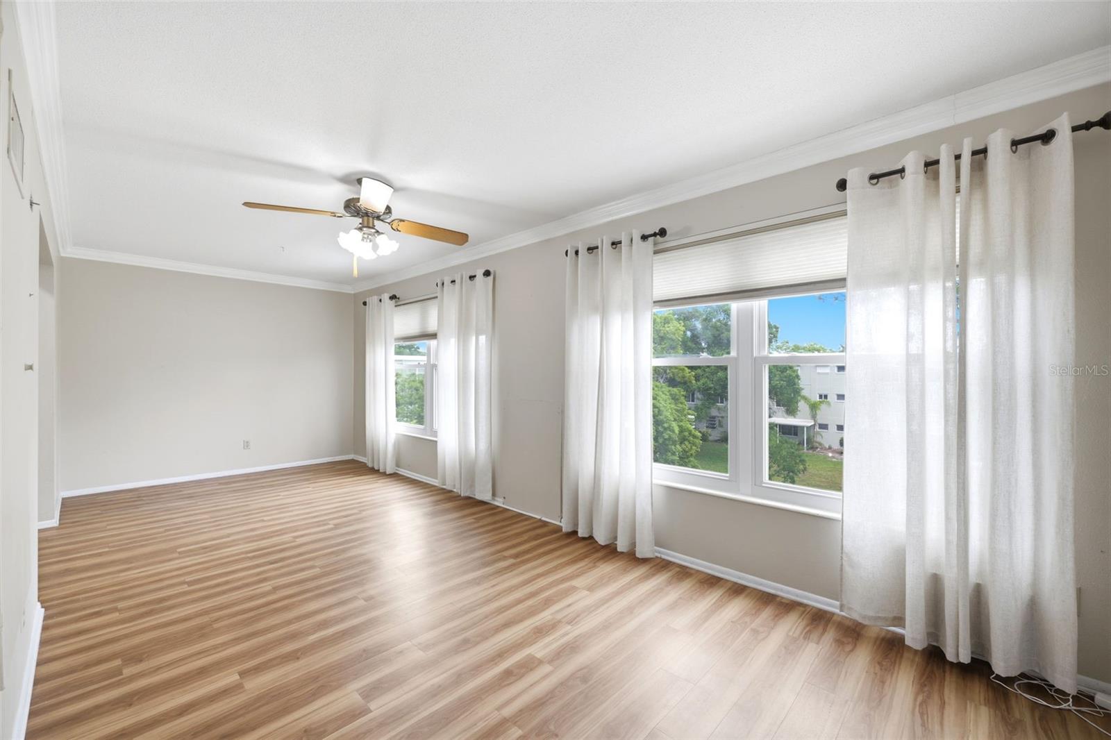 2381 Ecuadorian Unit 45, Clearwater, FL 33763