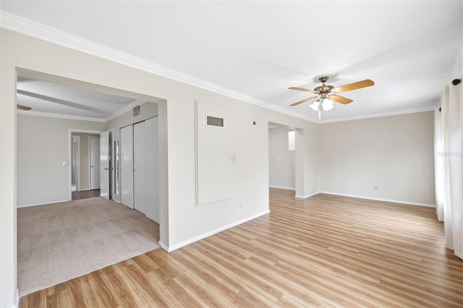 2381 Ecuadorian Unit 45, Clearwater, FL 33763