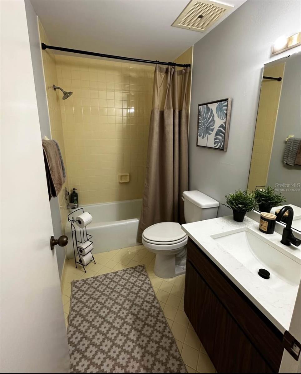 19660 83rd Place Unit C17, Dunnellon, FL 34432