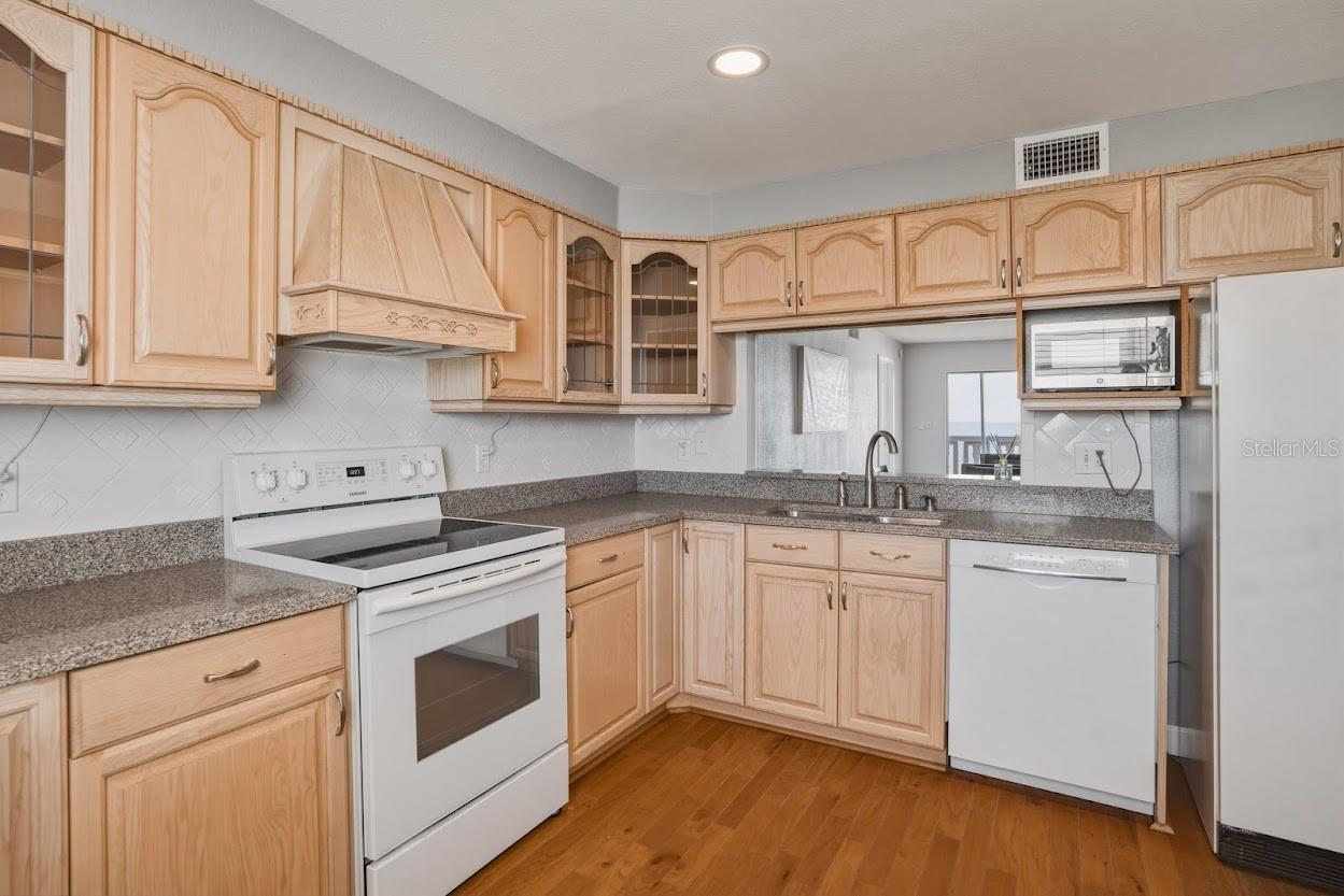 403 Gulf Unit 601, St Pete Beach, FL 33706