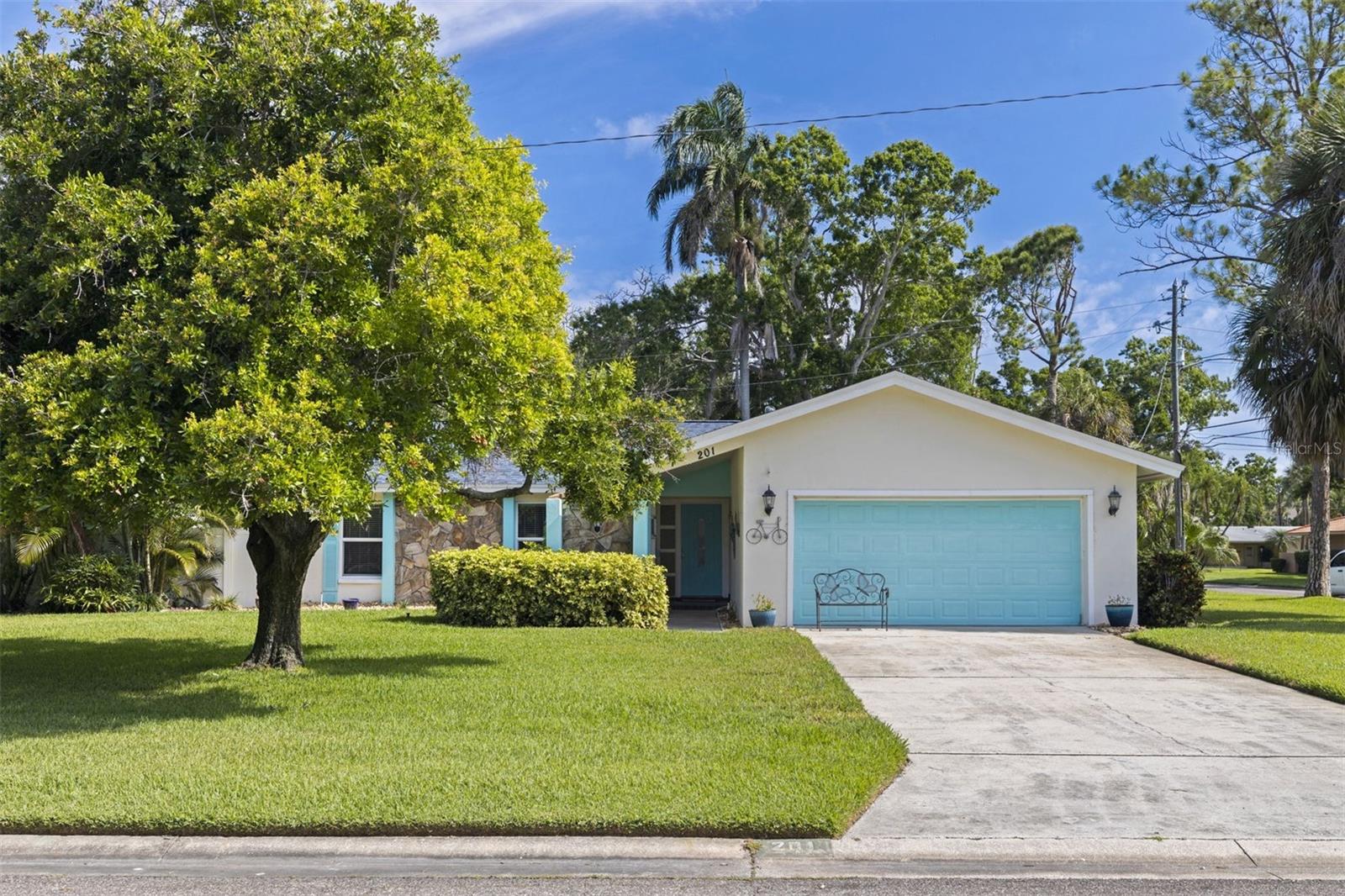 201 58th, St Petersburg, FL 33705