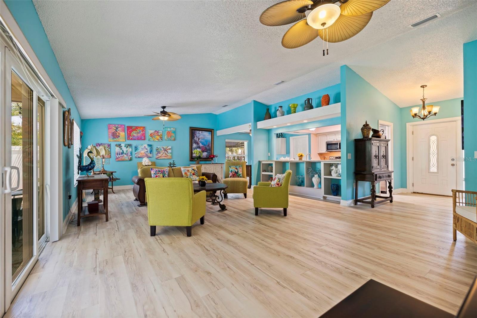 201 58th, St Petersburg, FL 33705