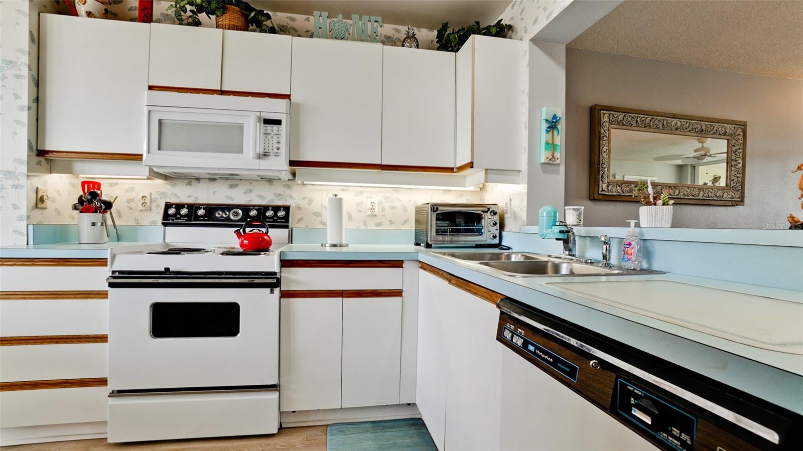 4570 Pinebrook Unit 302, Bradenton, FL 34209