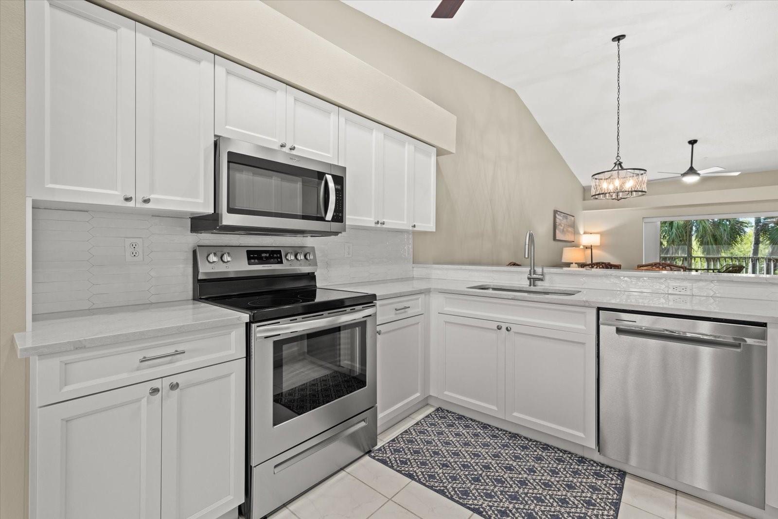9550 High Gate Unit 1525, Sarasota, FL 34238