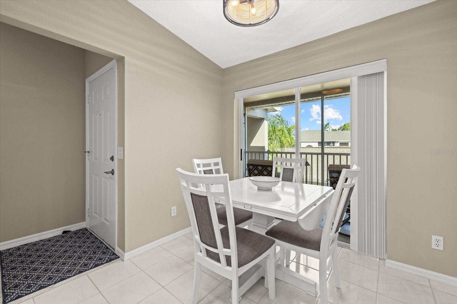 9550 High Gate Unit 1525, Sarasota, FL 34238