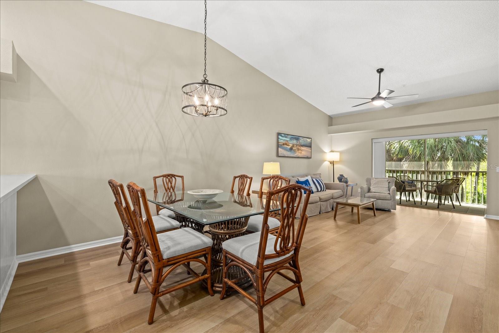9550 High Gate Unit 1525, Sarasota, FL 34238