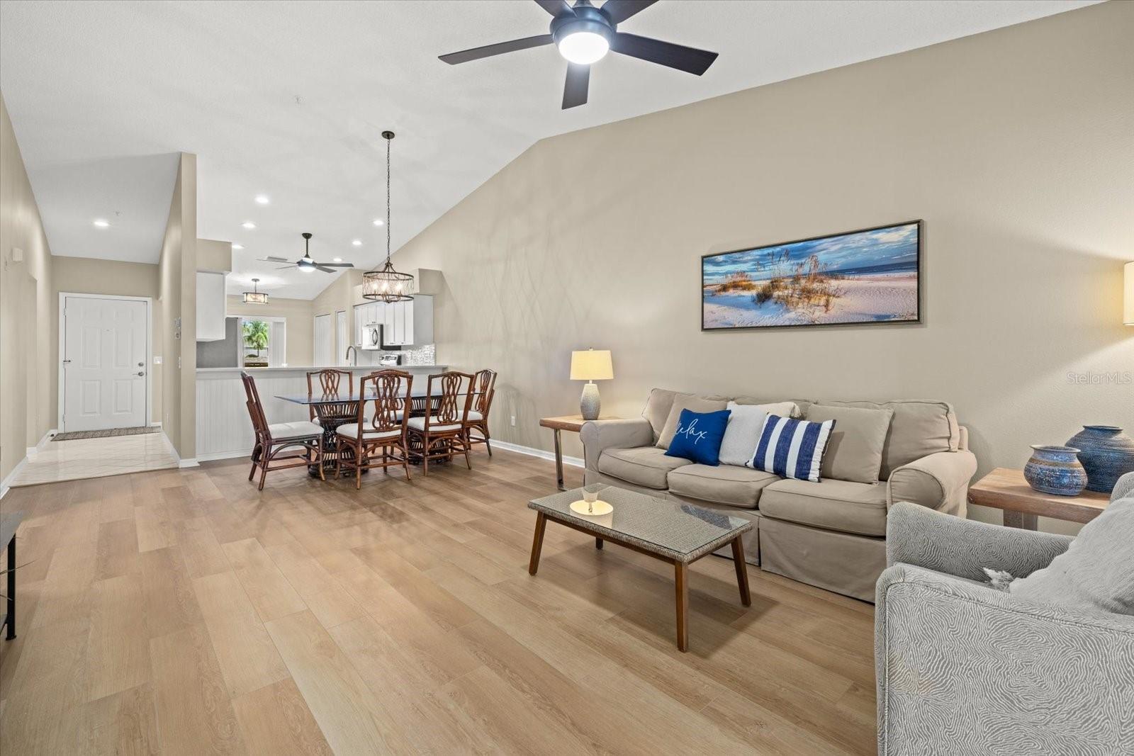 9550 High Gate Unit 1525, Sarasota, FL 34238