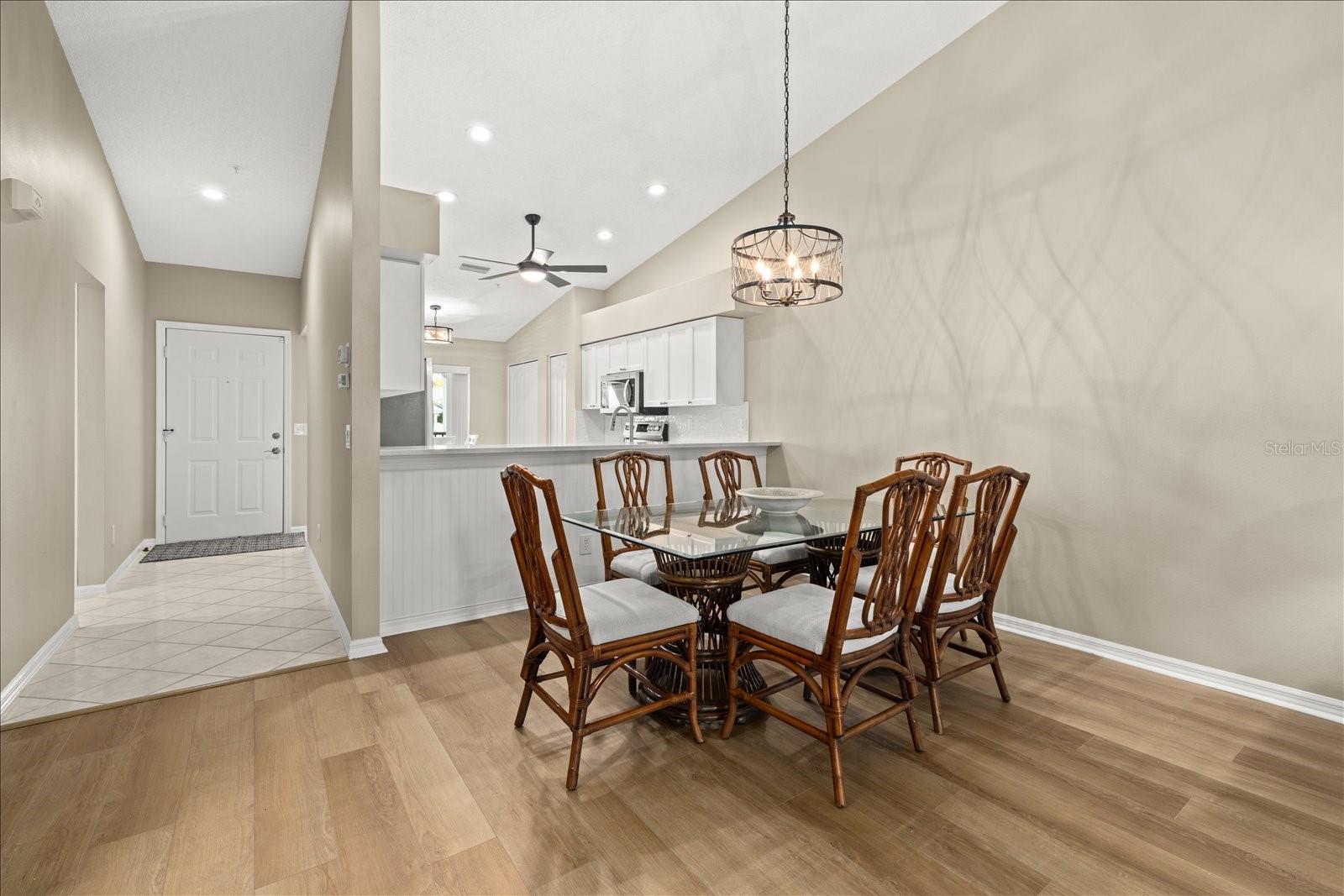 9550 High Gate Unit 1525, Sarasota, FL 34238