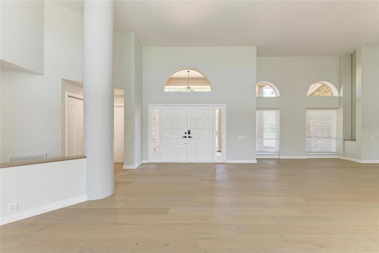 4268 Las Palmas, Sarasota, FL 34238