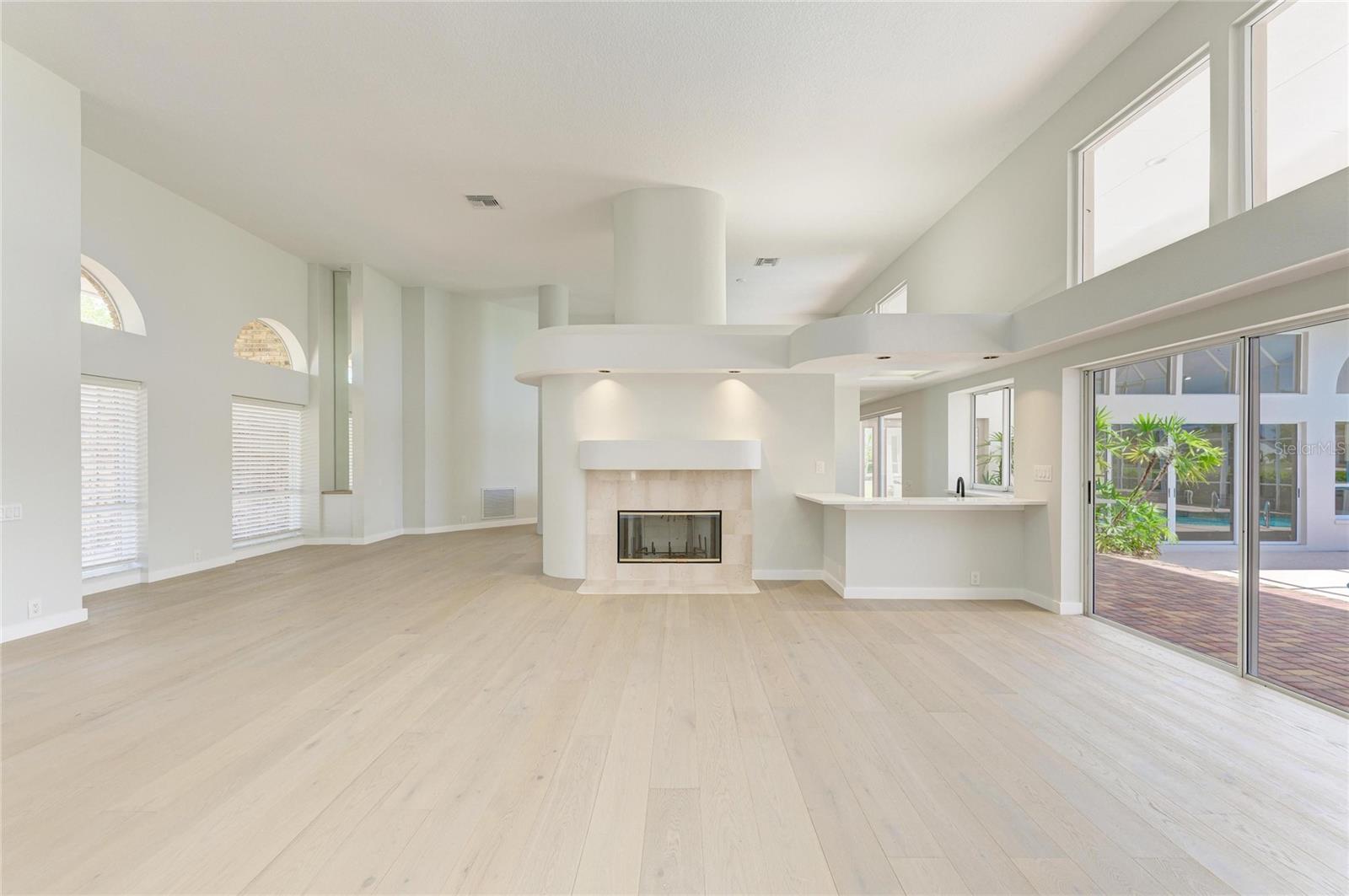 4268 Las Palmas, Sarasota, FL 34238
