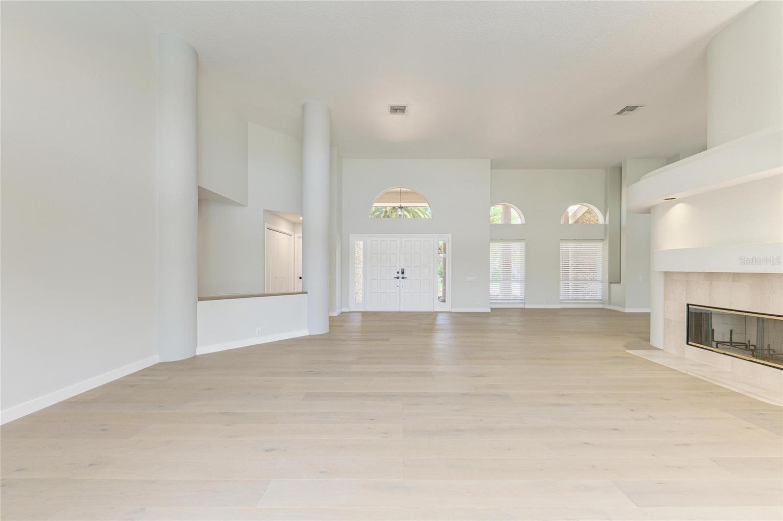 4268 Las Palmas, Sarasota, FL 34238