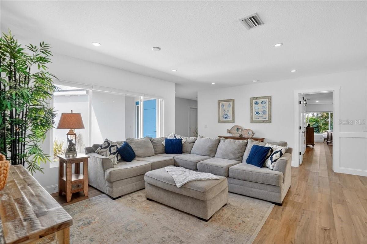 2201 Webber, Sarasota, FL 34239