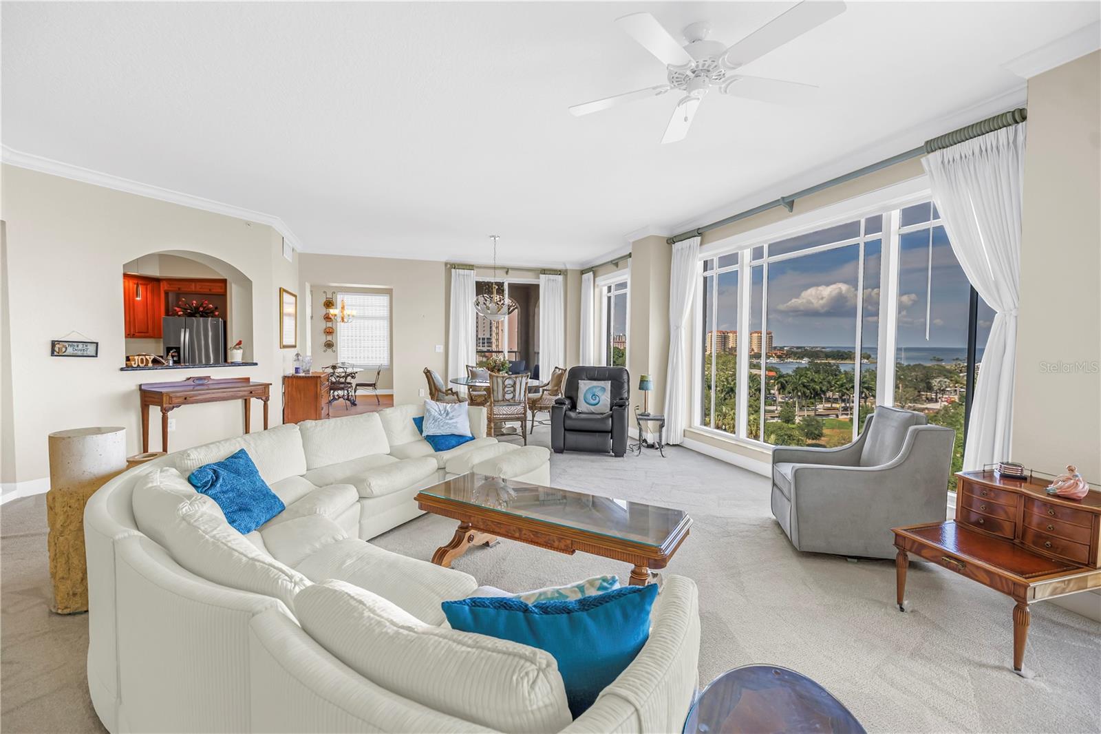 100 Beach Unit 702, St Petersburg, FL 33701
