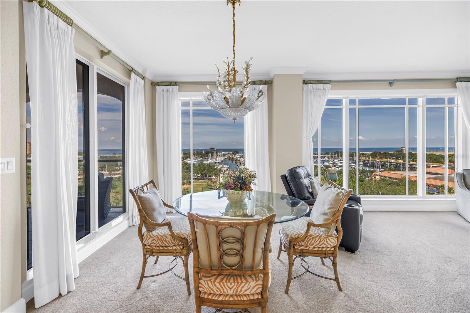 100 Beach Unit 702, St Petersburg, FL 33701