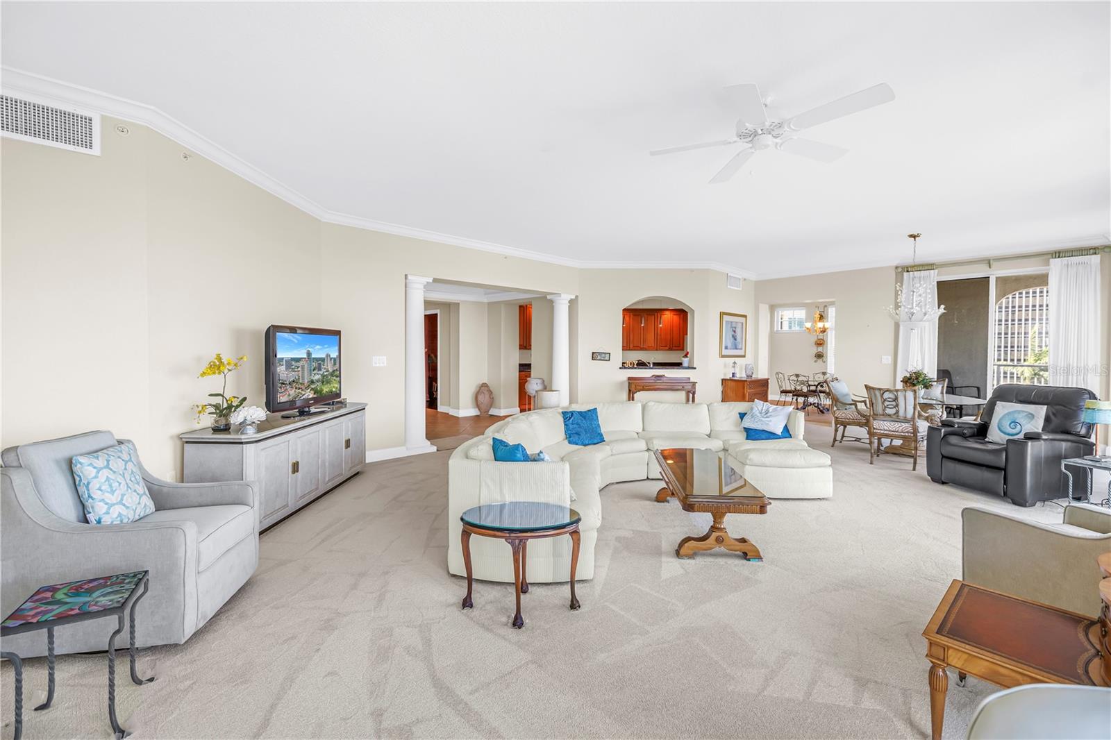 100 Beach Unit 702, St Petersburg, FL 33701