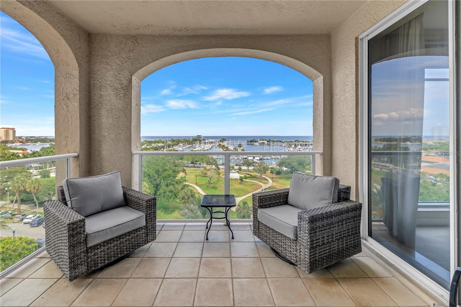 100 Beach Unit 702, St Petersburg, FL 33701