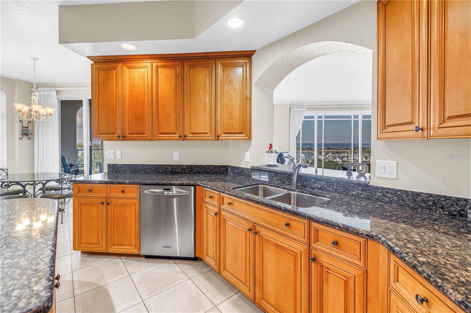 100 Beach Unit 702, St Petersburg, FL 33701
