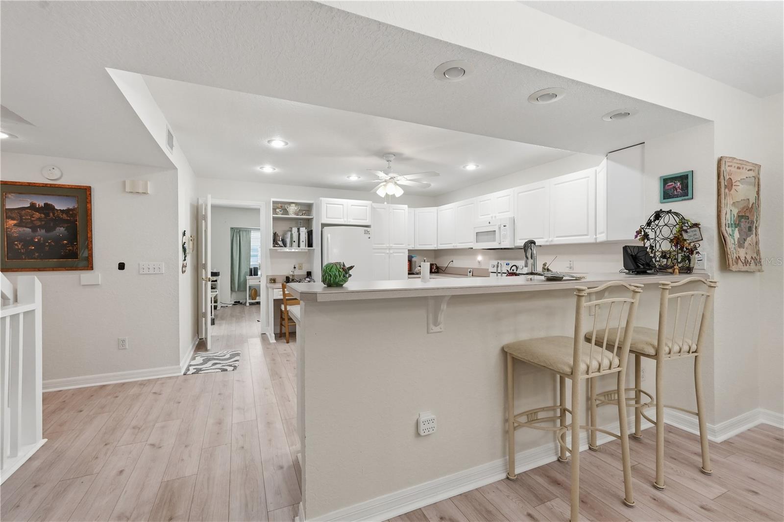 545 Pinellas Bayway Unit 302, St Petersburg, FL 33715