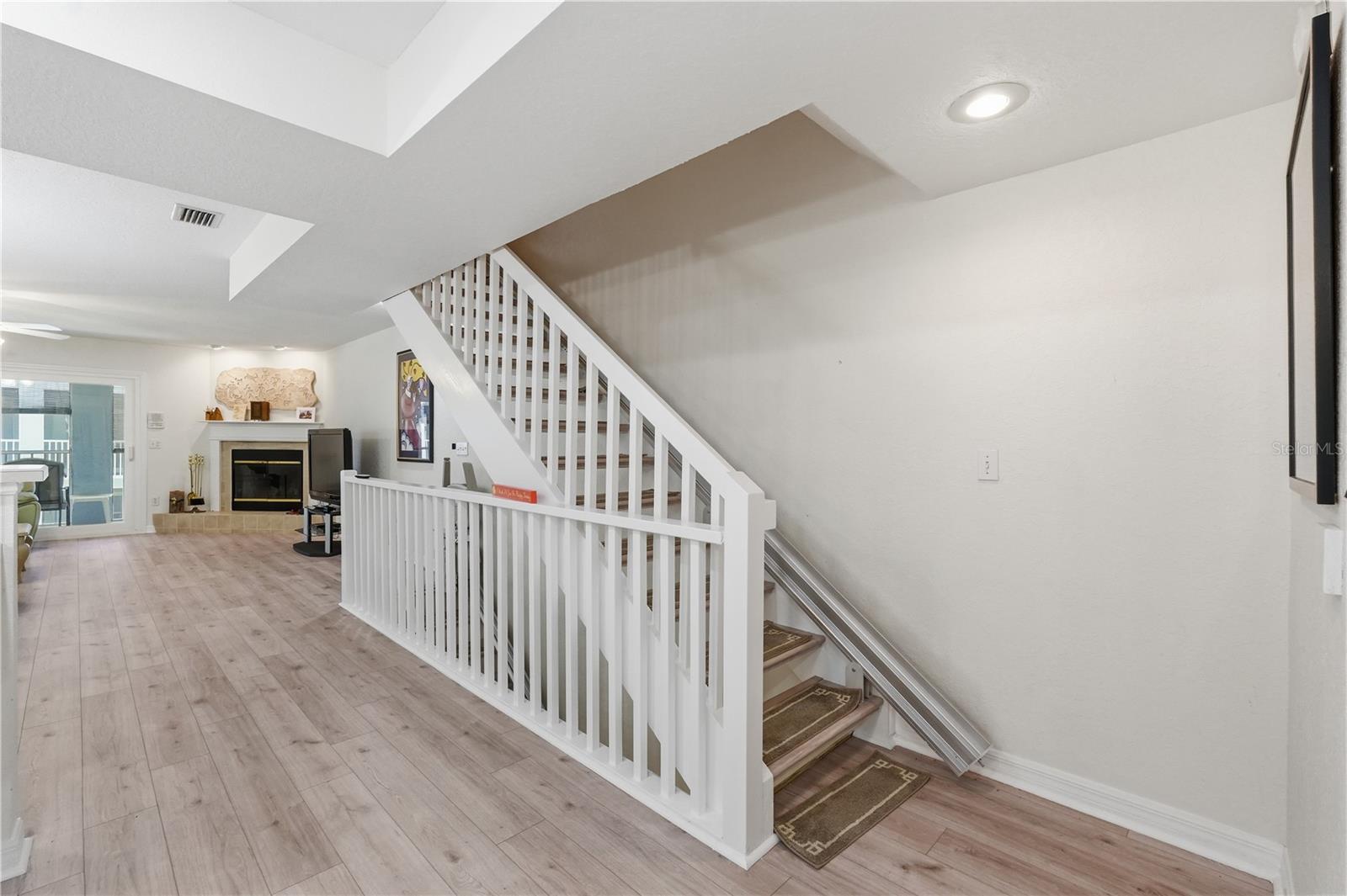 545 Pinellas Bayway Unit 302, St Petersburg, FL 33715