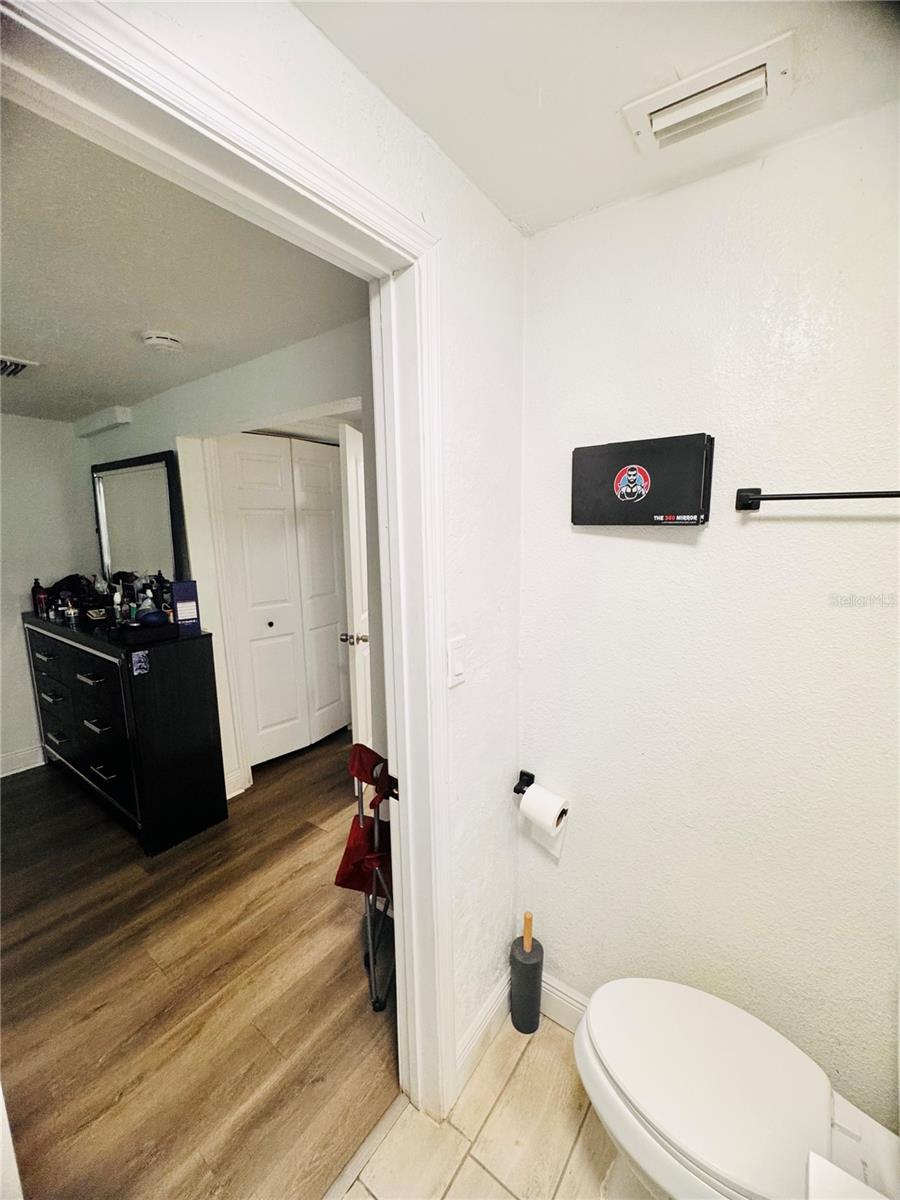 8710 Tangerine, Tampa, FL 33617