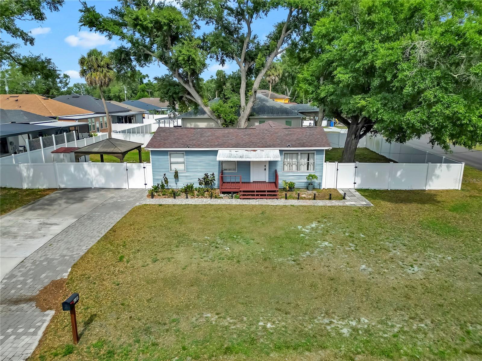6201 Theresa, Tampa, FL 33615