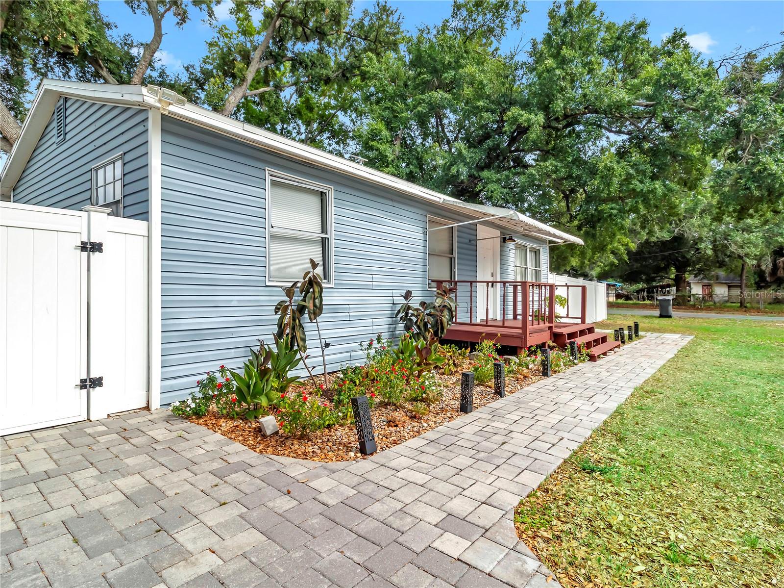 6201 Theresa, Tampa, FL 33615