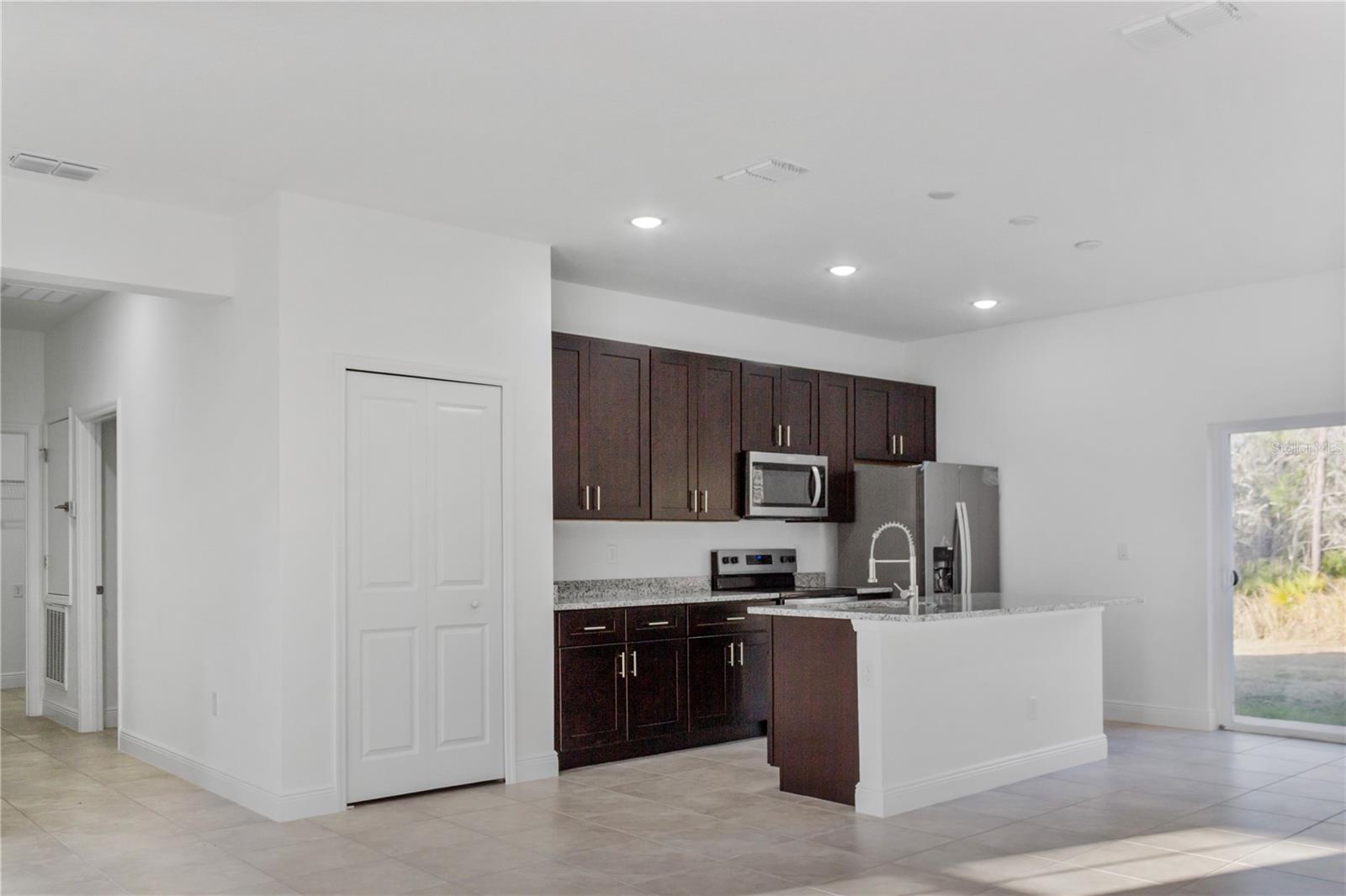 1569 Mc Neal, Citrus Springs, FL 34434
