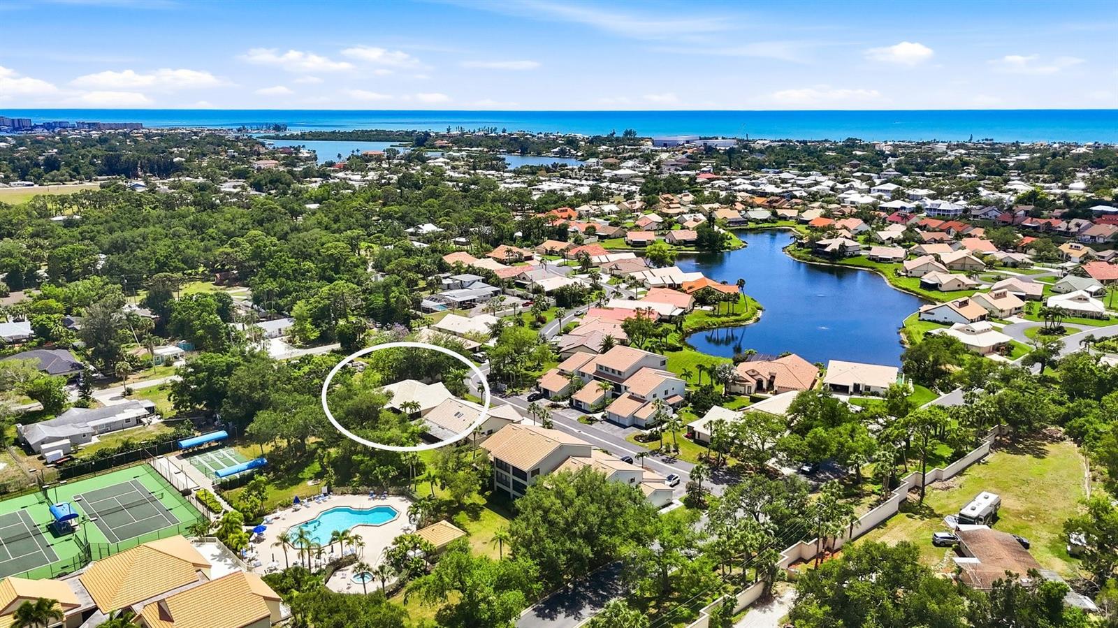 216 Carriage House Unit 216, Nokomis, FL 34275