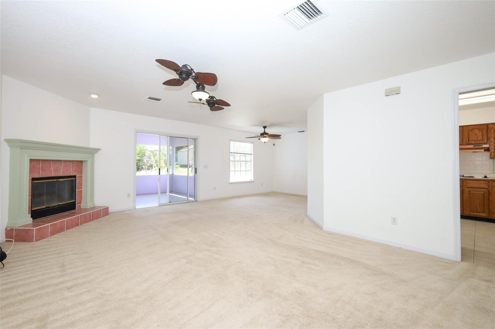 1932 Monterey, Deltona, FL 32738
