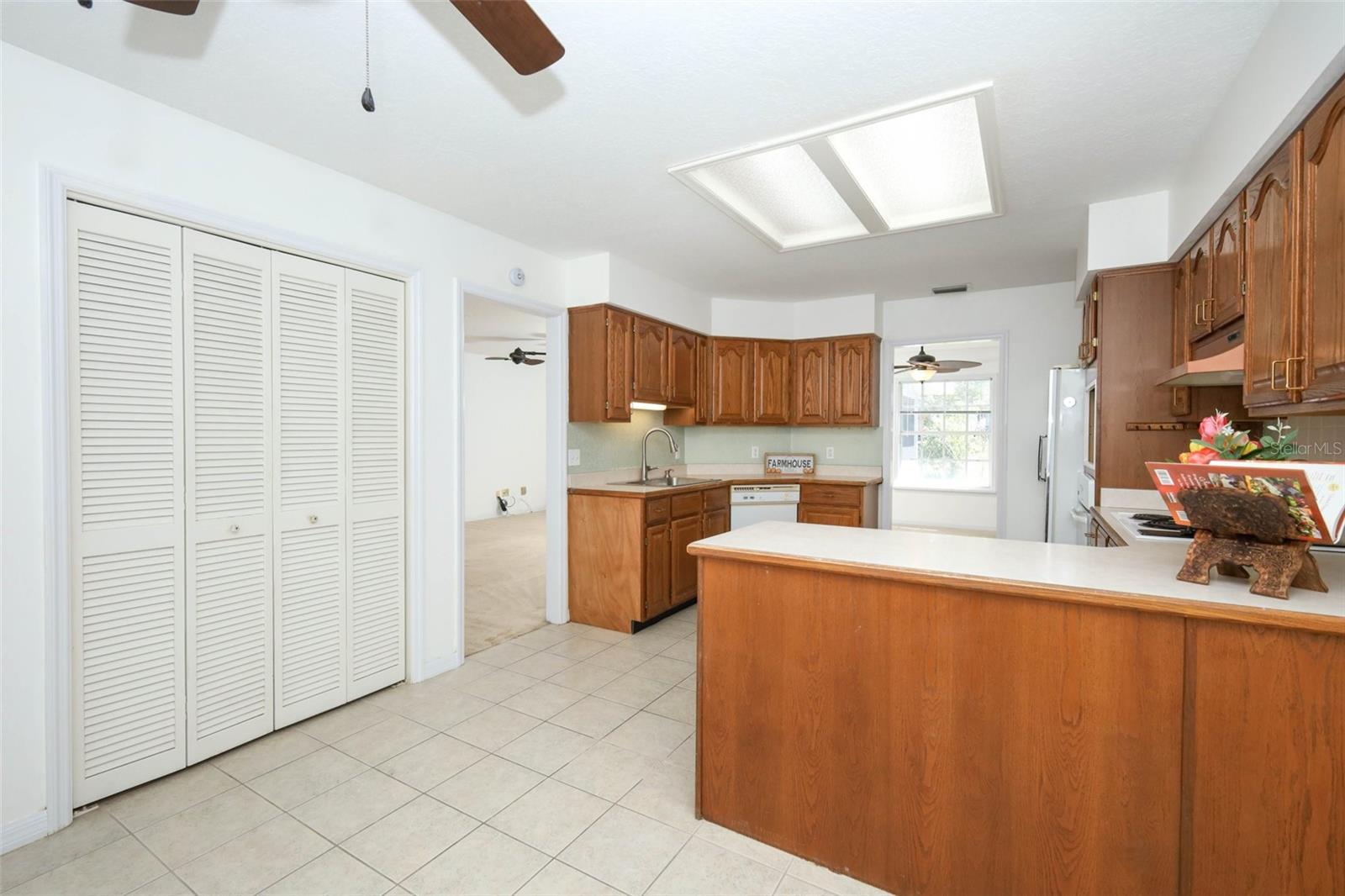 1932 Monterey, Deltona, FL 32738