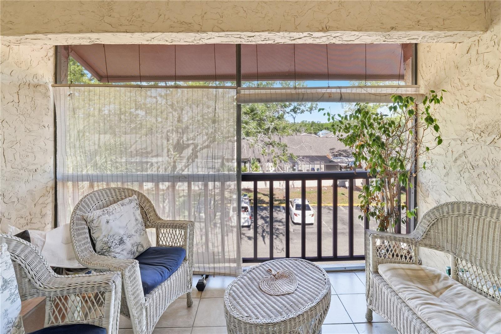 3853 Lake Unit 165, Tampa, FL 33614