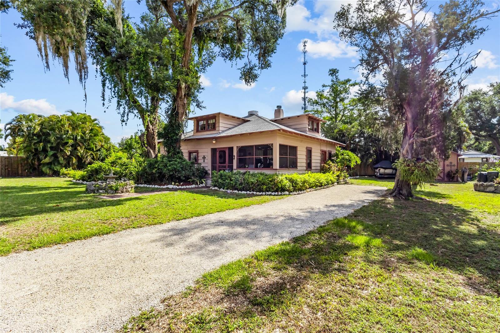 117 Tucker, Sarasota, FL 34232