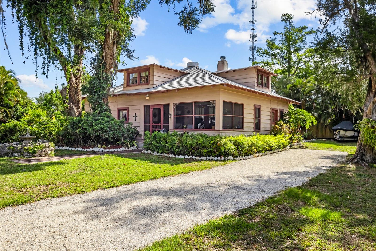 117 Tucker, Sarasota, FL 34232