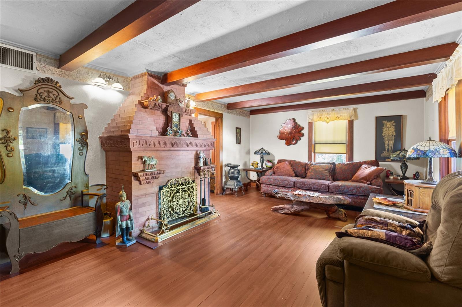 117 Tucker, Sarasota, FL 34232