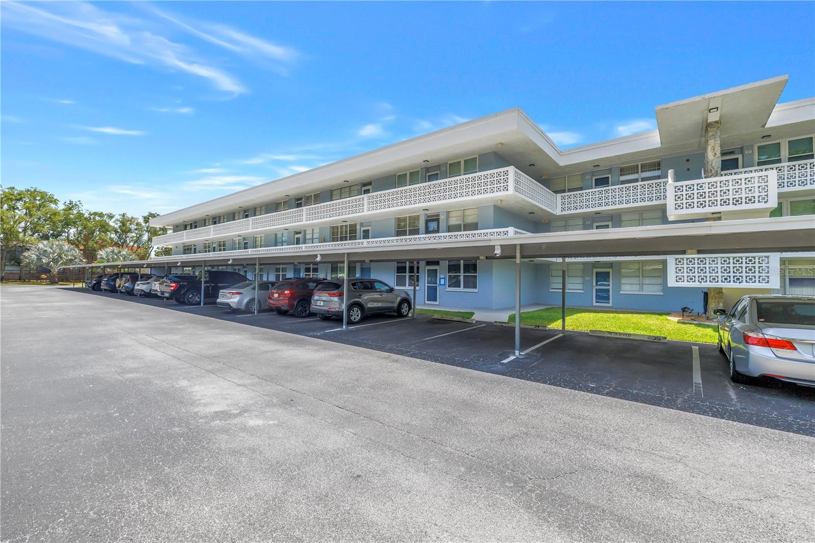 4720 Locust Unit 116, St Petersburg, FL 33703