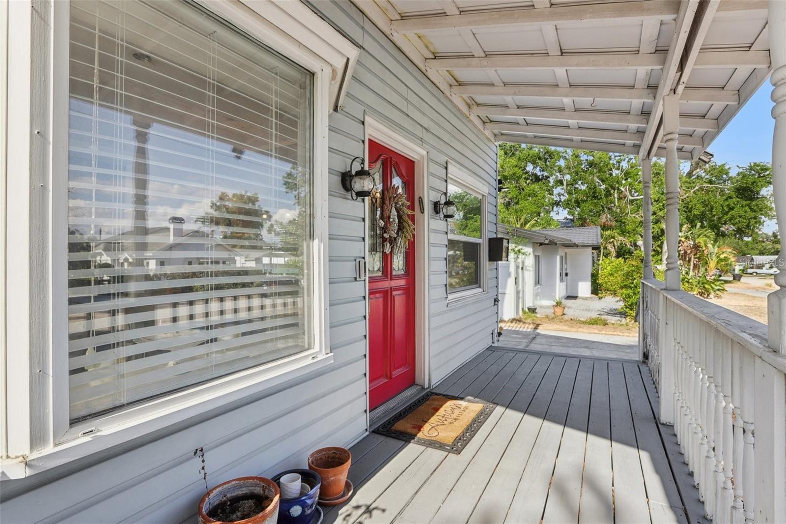 757 32nd, St Petersburg, FL 33704