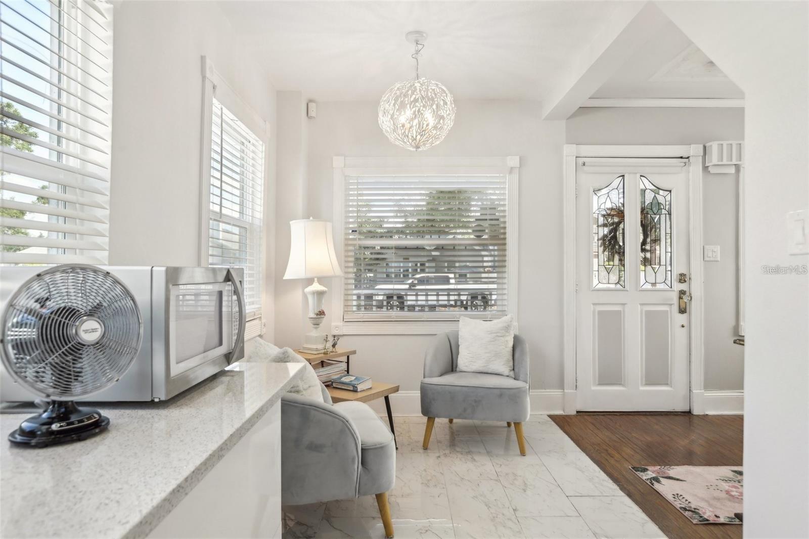 757 32nd, St Petersburg, FL 33704