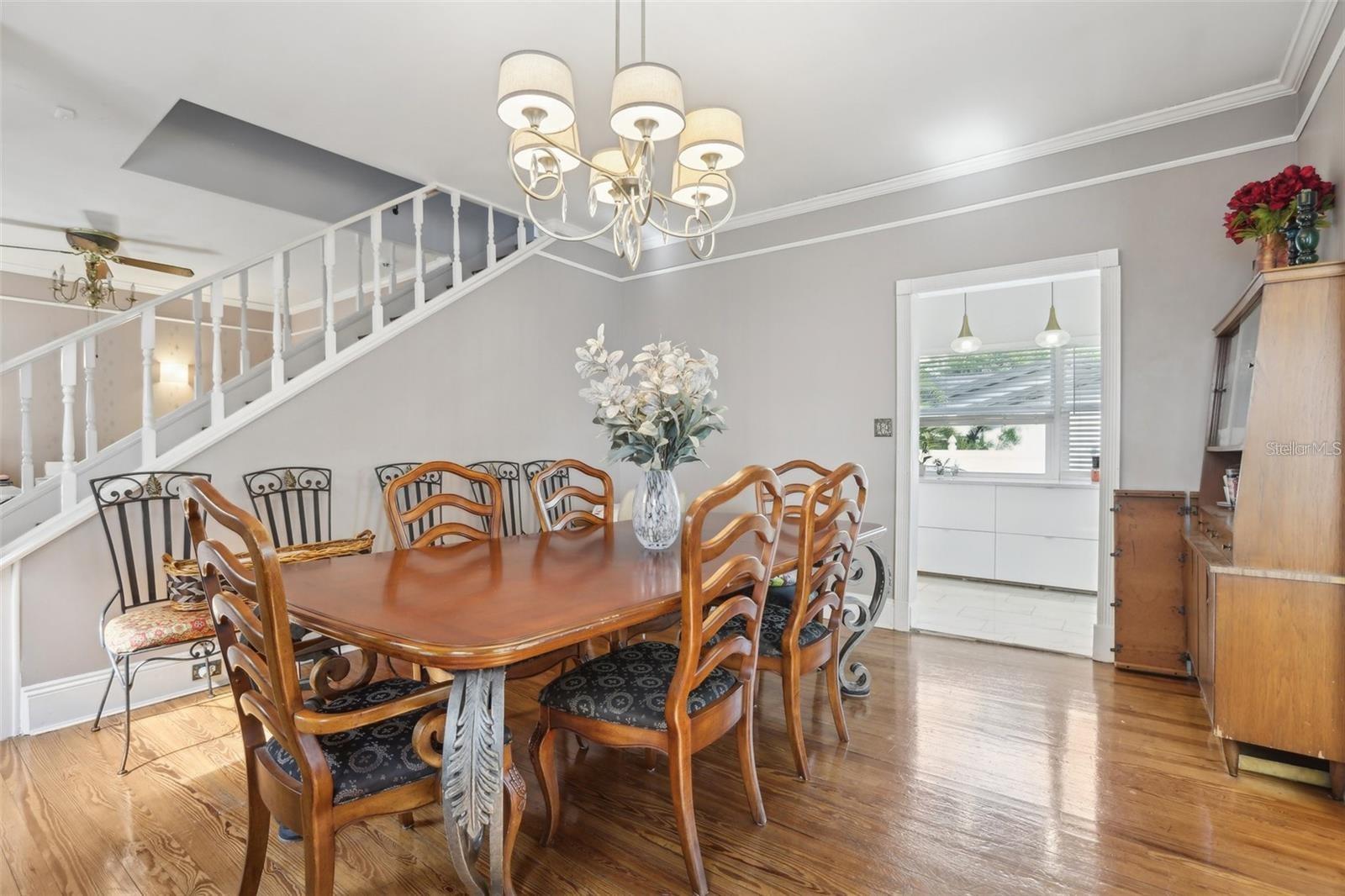 757 32nd, St Petersburg, FL 33704