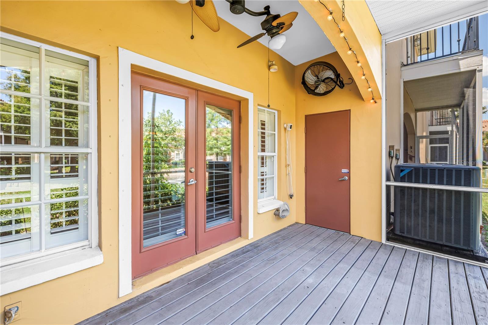 409 Barcelona, St Petersburg, FL 33716